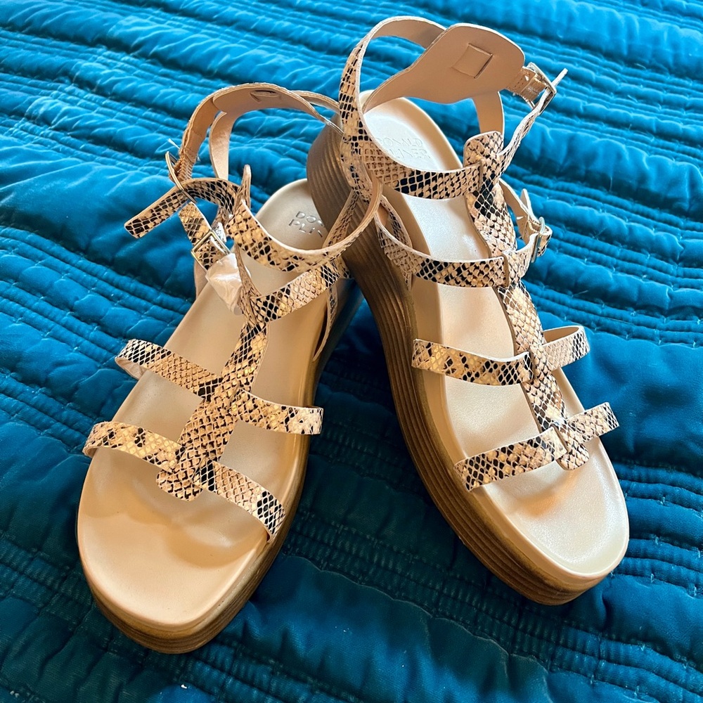 NWOB Donald J Pliner snake print black & tan ankle wrap platform sandals!